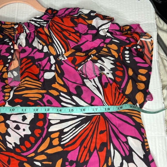 Xxl lightweight ruffle sleeve blouse - Picture 7 of 7